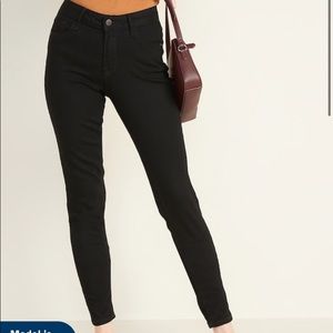 Mid-Rise Black Rockstar Super Skinny Jeans